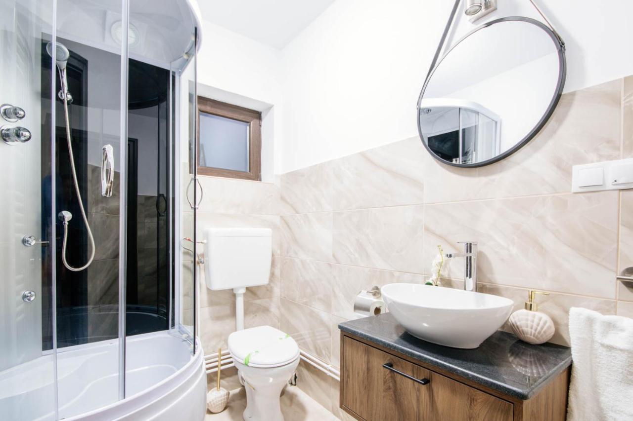 Roua Bucovinei Villa Sadova  Luaran gambar