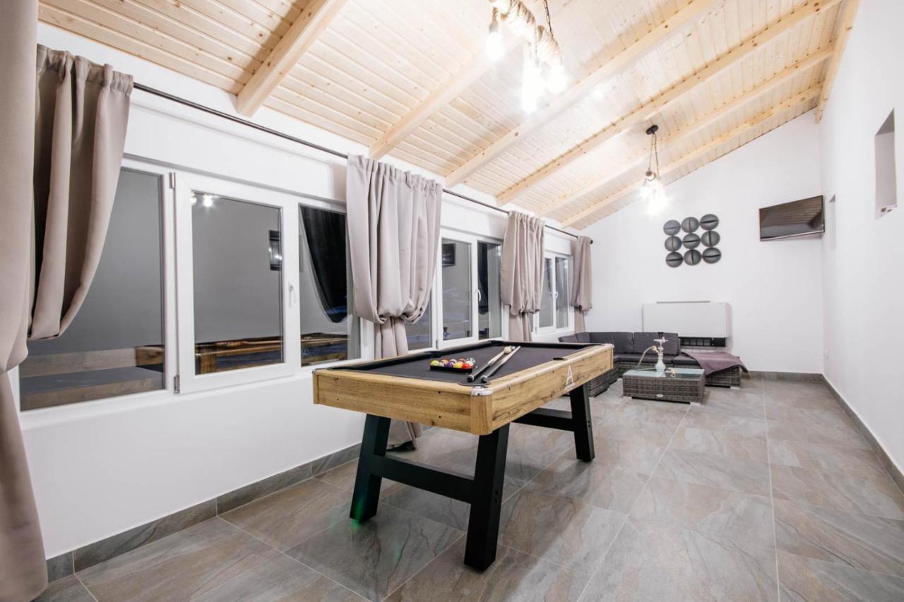 Roua Bucovinei Villa Sadova  Luaran gambar