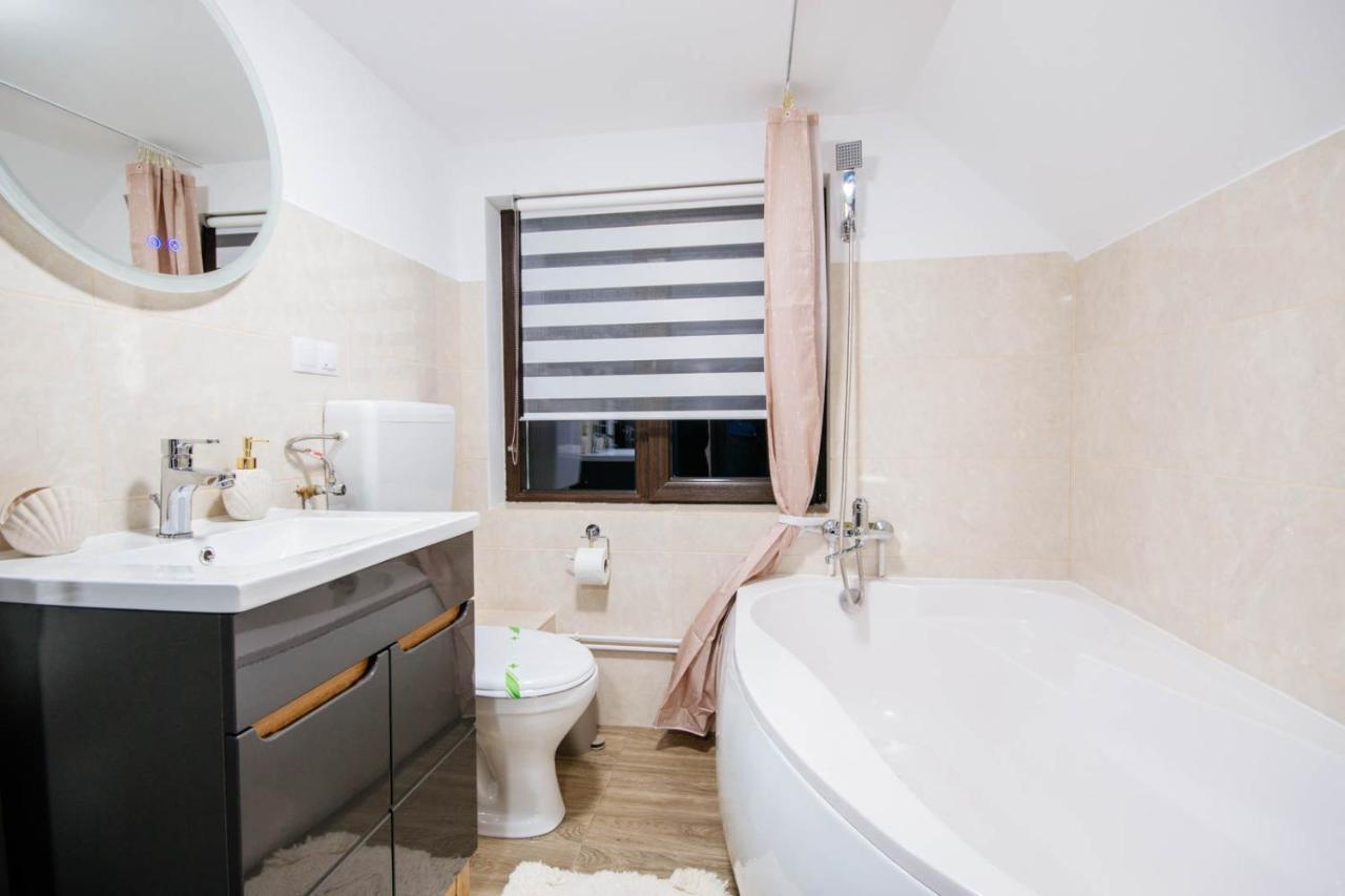 Roua Bucovinei Villa Sadova  Luaran gambar