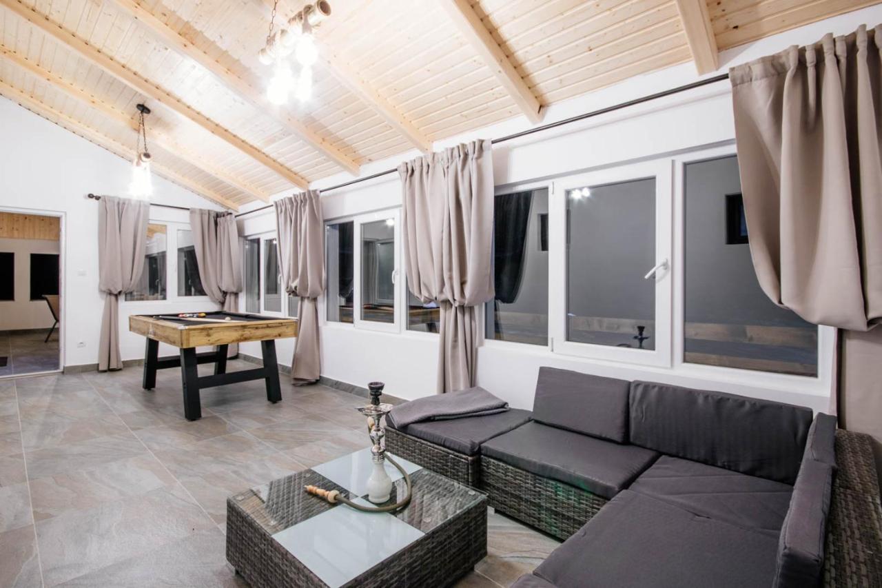 Roua Bucovinei Villa Sadova  Luaran gambar